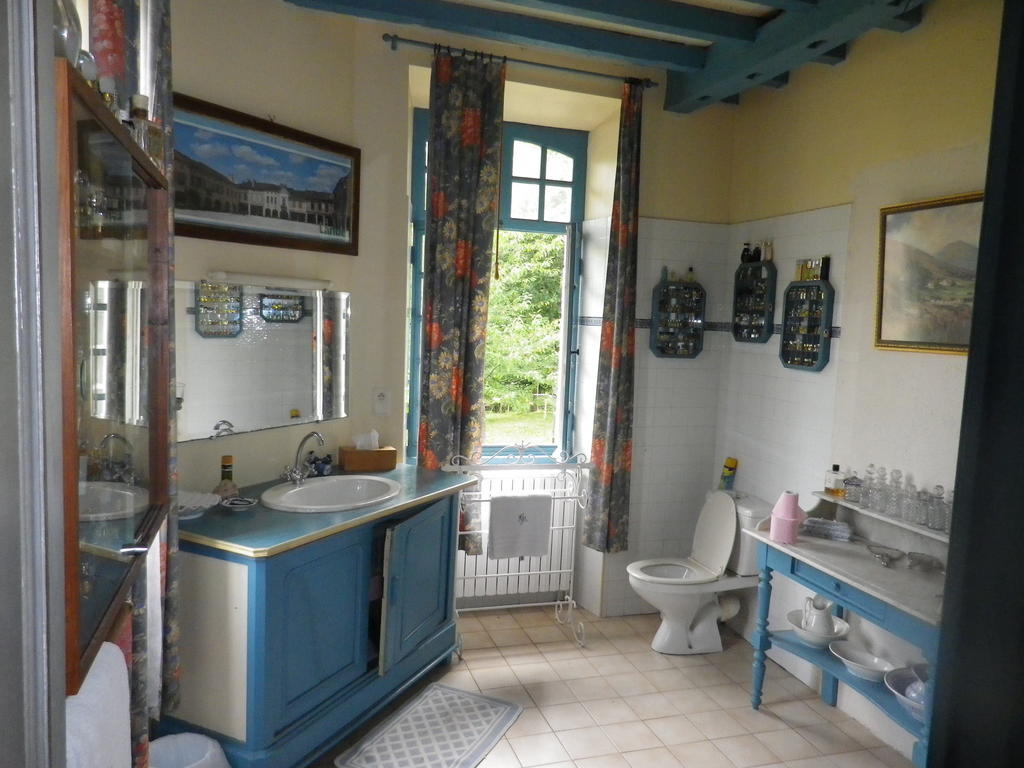 Chambres Et Table D'Hotes Manoir Capcazal De Pachiou Mimbaste Ngoại thất bức ảnh